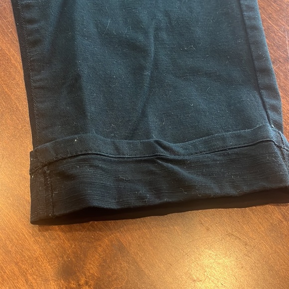 Liz & Co Capri Jeans - Picture 2 of 9